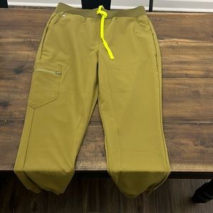 Women’s High Waisted Zamora Scrub Bottom Size L